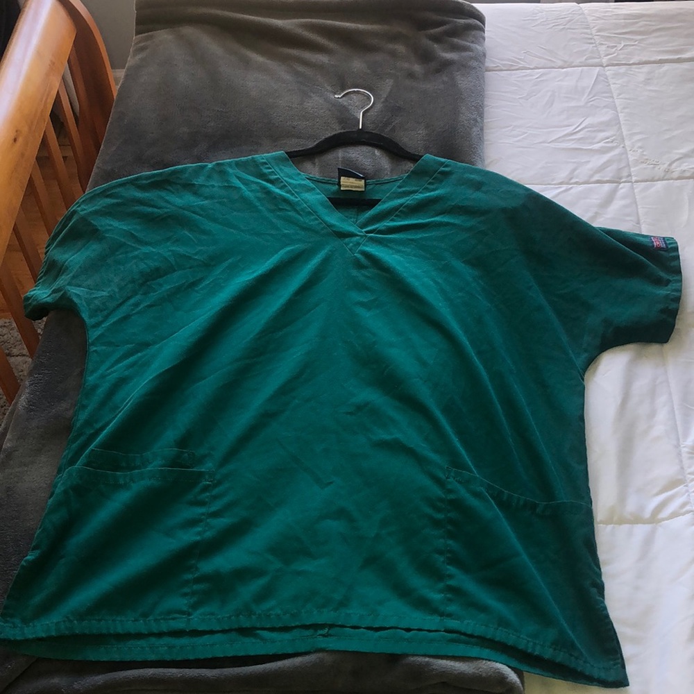 cherokee scrub top